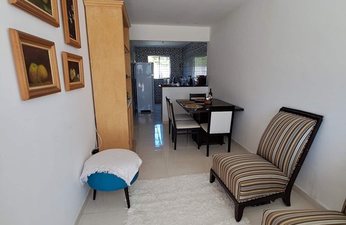 Paulista House | Convenient Stay Near Venice Park Aquatic Park with Spa
