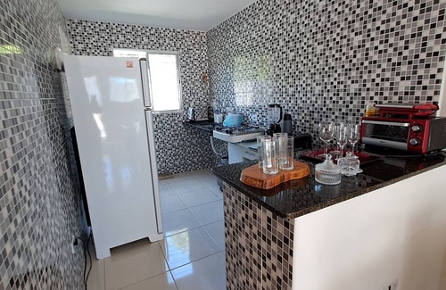Paulista House | Convenient Stay Near Venice Park Aquatic Park with Spa