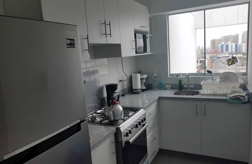 Santiago de Surco Apartment | Cozy Retreat in Peru: Family-Friendly with Kitchen Access