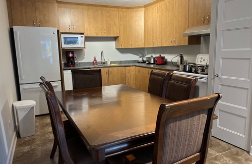 District d'Aylmer Condo | Comfortable Your Home Away Condo with Family-Friendly Amenities