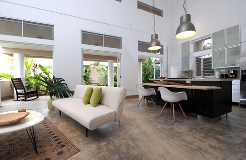 Llanos Tuna Bed & Breakfast | Relax in Casita 2: Your Ideal Farm Getaway with Pool
