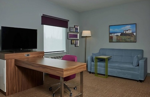 Sherwood - Tualatin North Hotel | Your Ideal Retreat: Free Breakfast, Pool & Pet-Friendly Stay!