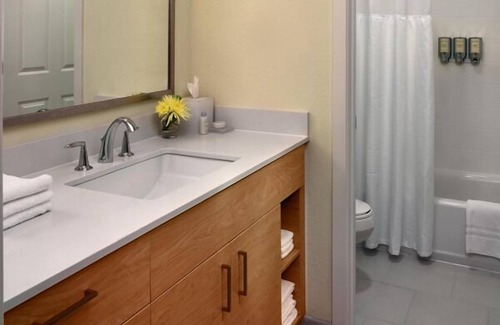 Andover Hotel | Your Perfect Retreat by Lawrence Heritage State Park