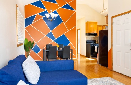New City Apartment | Your Perfect Retreat - 12 Mins from Downtown Awaits