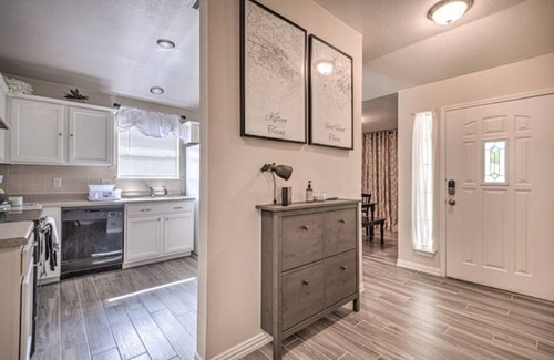 Killeen House | Inviting Retreat: Your Family-Friendly Home Away From Home