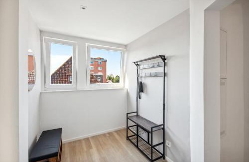 Vinnhorst Apartment | Comfortable Retreat with Workspaces in Every Room