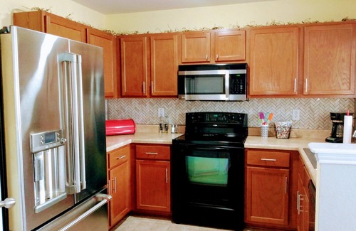 Wetmore House | Your Ideal Retreat with Ocean Views and Breakfast