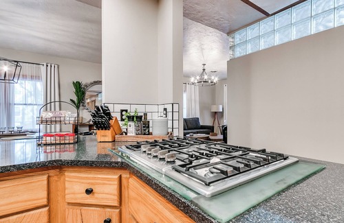 Norman House | yOUr Home Base - Close to OU & Downtown - Unbeatable Location