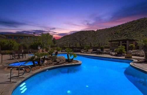 St. George Condo | Your home base for your Southern Utah Adventure! Near Zion Nat. Park/St George
