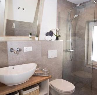 Kufstein Apartment | Inviting City Apartment in Kufstein - Family-Friendly Stay