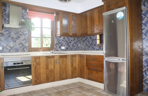 Los Llanillos House | Discover Your Ideal Escape in La Frontera with Family Amenities