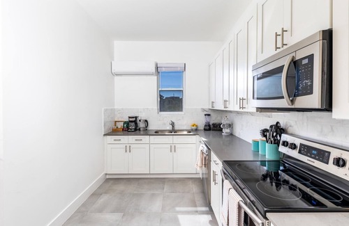 Discovery Bay Condo | Your Retreat in Paradise at Turtle Creek