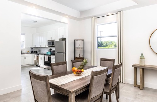 Discovery Bay Condo | Your Retreat in Paradise at Turtle Creek
