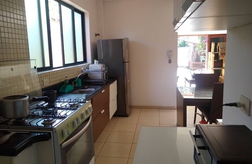 Tombo House | Your Secure Retreat in Praia do Tombo with Ocean Views