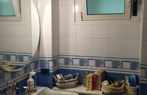 Bari City Centre Apartment | Explore Bari: Your Ideal Stay Near the Beach and Old Town