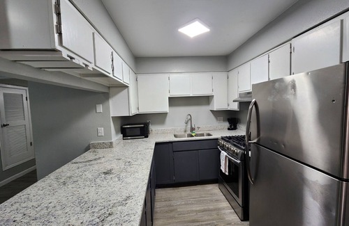 Biggs Field House | Discover Your Ideal Retreat in Yarbrough and Edgemere