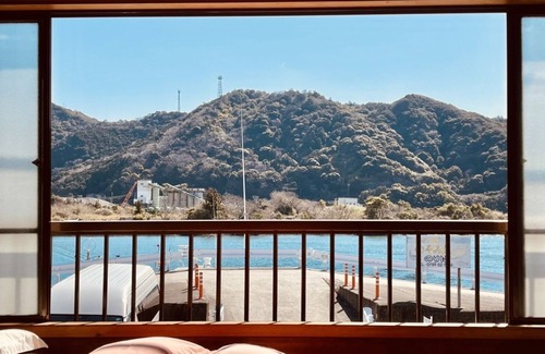 Shirahama House | Riverside Retreat: Your Home at Kawakaze Awaits