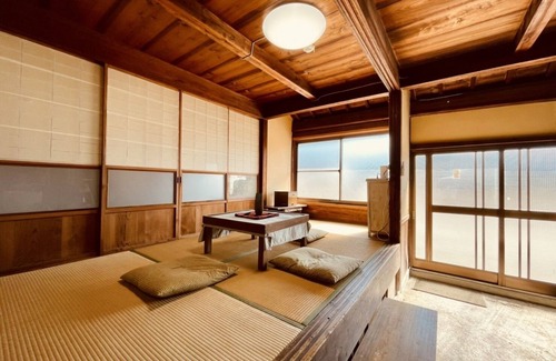 Shirahama House | Riverside Retreat: Your Home at Kawakaze Awaits