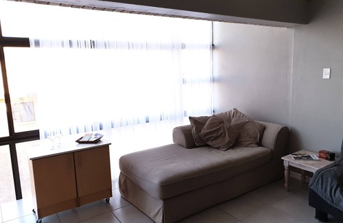 Jeffreys Bay Apartment | Begin Your Jeffrey's Main Beach Adventure Today!
