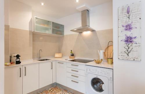 Santo Antonio Apartment | Discover Your Lisbon Home - Duque de Palmela Awaits
