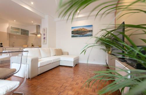 Santo Antonio Apartment | Discover Your Lisbon Home - Duque de Palmela Awaits