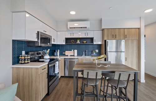 East Central Apartment | Discover Your Ideal Retreat with Family-Friendly Amenities