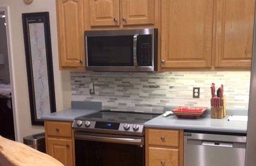 Hiawassee House | Mountain Escape: Year-Round Views and Family-Friendly Fun