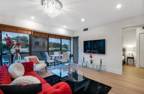 Auckland Central Business District Apartment | Your Ideal Viaduct Escape Awaits - Family Friendly Fun!