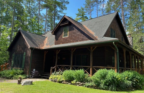 Paradox House | Experience Lakefront Bliss at Camp Nawita in the Adirondacks