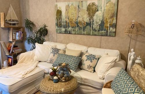 Austell House | Discover Your Own Cozy Tiny Home - Family Friendly Escape