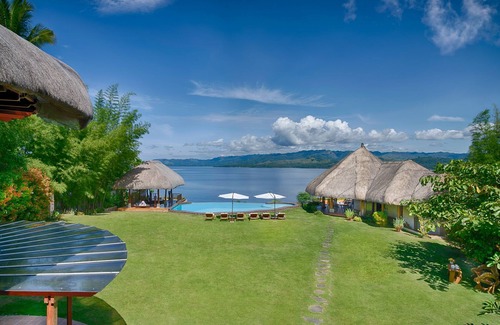 Guindulman Villa | Exclusive Clifftop Villa with Ocean Views in Bohol Island
