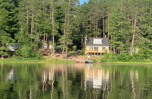 Tomahawk House | Private Vintage Lakefront Resort in Tomahawk - Rated 10/10