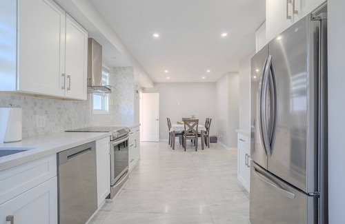 Niagara-on-the-Lake House | Your Peaceful Getaway with Wi-Fi, Coffee & Fresh Veggies