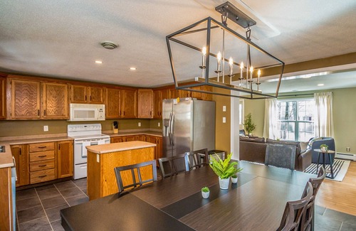 Carroll County House | Unforgettable Views with Hot Tub and Family Fun Await!