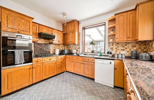 Sudbury House | Your perfect home away from home