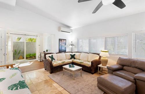Kalama Tract Apartment | Ideal Oceanfront 2BR Apartment with Full Kitchen & Pool