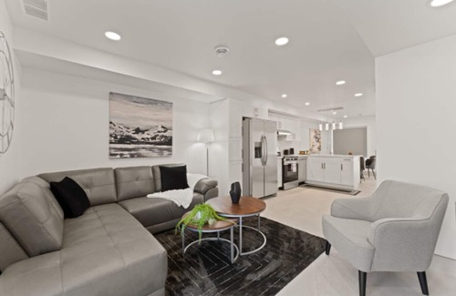 Leamington House | Your Ideal Retreat with Spa and Family-Friendly Amenities