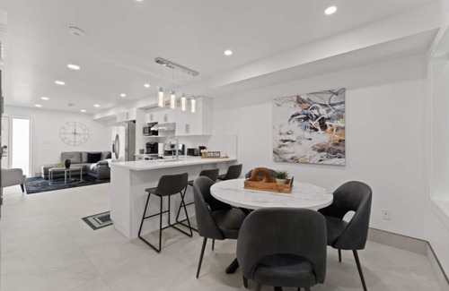 Leamington House | Your Ideal Retreat with Spa and Family-Friendly Amenities