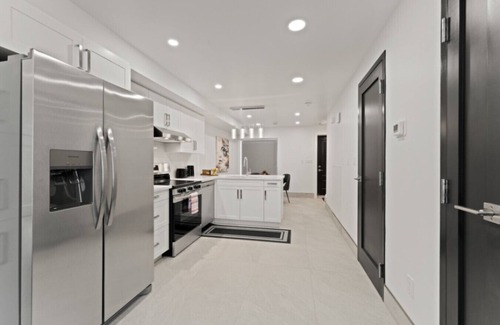 Leamington House | Your Ideal Retreat with Spa and Family-Friendly Amenities