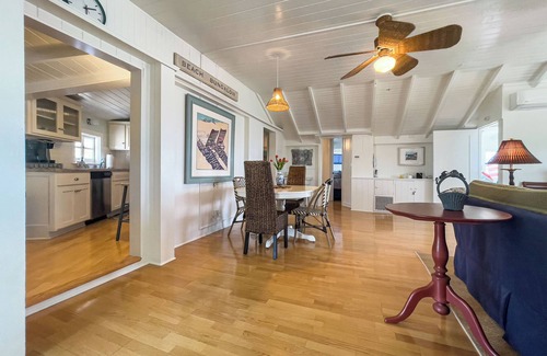 Laguna Beach Cottage | Steps to Heisler Park with Oceanview and Pool Amenities