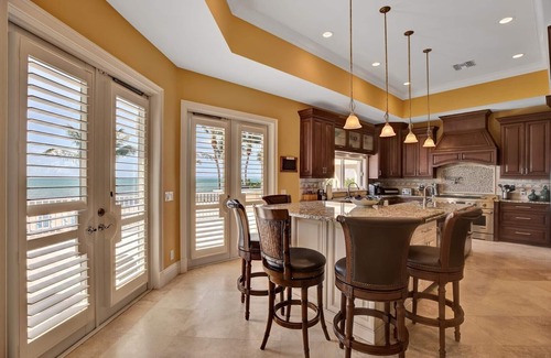 Islamorada House | Exquisite Oceanfront Estate with Infinity Pool & Beach Access