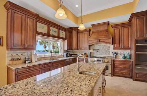 Islamorada House | Exquisite Oceanfront Estate with Infinity Pool & Beach Access