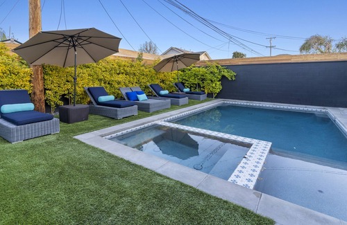 Bixby Knolls House | Discover Your Private Resort Retreat in SoCal Today