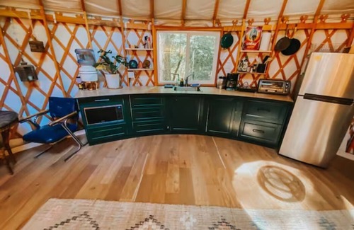 Nevada City Cabin | Private Yurt Retreat in the Woods - 9.8 Rated & Pet Friendly