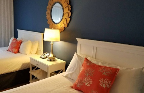 Marathon Resort | Your Ideal Oceanfront Retreat with Pool and Pet-Friendly Options