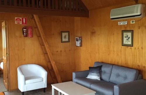 Kains Flat Cabin | Tranquil Ocean View Retreat for Families and Friends