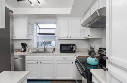 Northwest Reno House | Your Reno-Tahoe Getaway, sleeps8nn