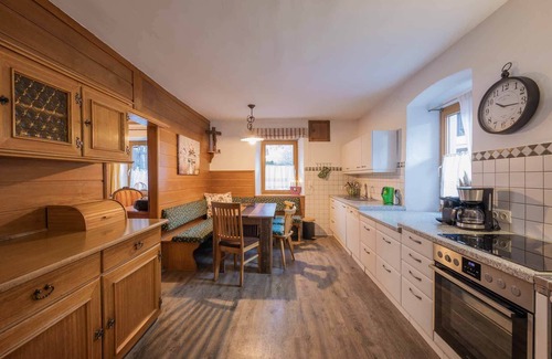 Neustift Im Stubaital House | Cozy Rustic Retreat in Neustift im Stubaital with Spa