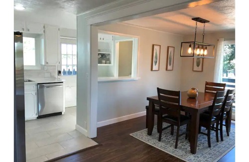 Central Oregon Apartment | Discover Your Eugene Haven with Pet-Friendly Amenities!