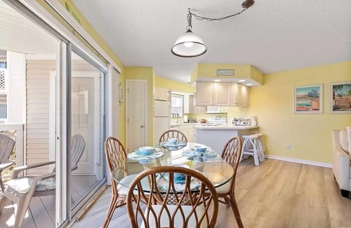 Cherry Grove Beach Condo | Beach Bliss: Your Private Oasis with Ocean Views & Pool